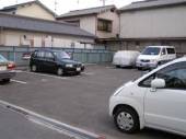 豊里町小谷駐車場